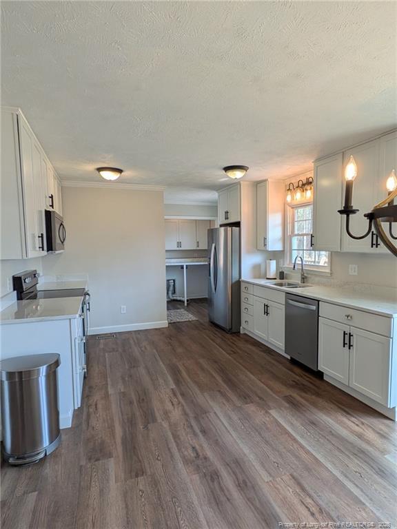 Foto del edificio - 15 Happy Valley Dr