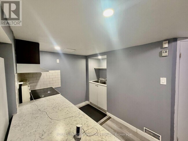 Photo du bâtiment - 1508 Major Oaks Rd