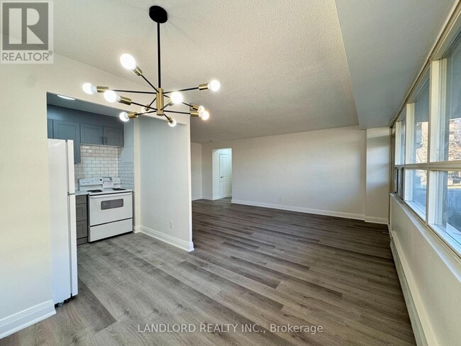 Building Photo - 17 Gulliver Rd