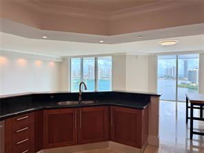 Foto del edificio - 3367 NE 183rd St