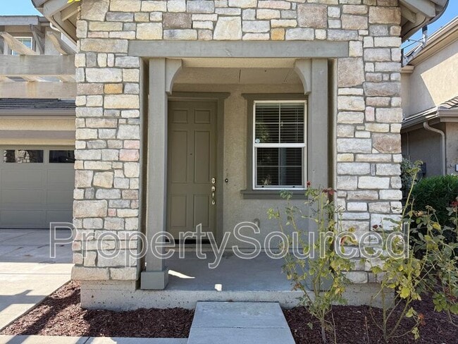 Building Photo - 388 Crescent Moon Dr