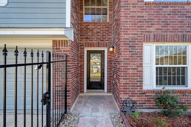 Building Photo - 10130 Woodico Dr