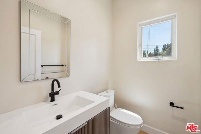 Foto del edificio - 5131 Campo Rd