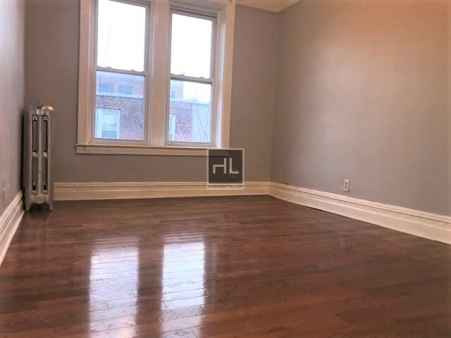Building Photo - 604 Midwood St