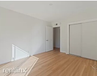 Foto del edificio - 3 br, 2 bath House - 22608 Victory Blvd