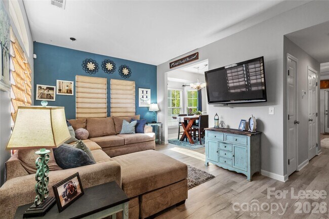 Foto del edificio - 4103 Christine Ln