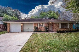 Building Photo - 2110 Wycliffe Dr