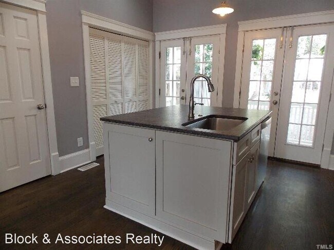 Building Photo - 3 br, 2.5 bath House - 628 Dorothea Drive