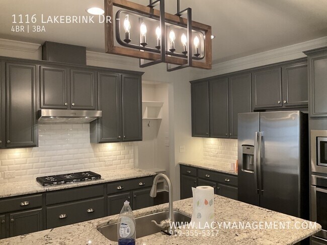 Foto del edificio - 1116 Lakebrink Dr