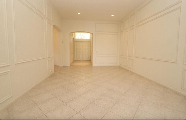 Building Photo - 9183 Bay Point Cir