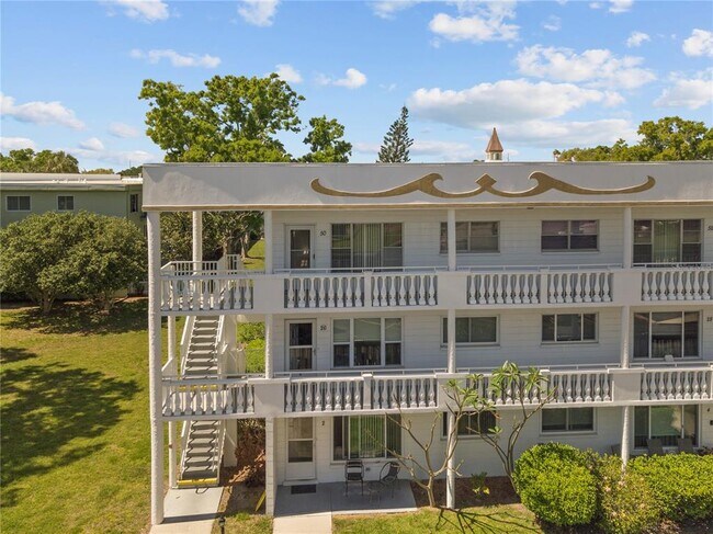 Foto del edificio - 2428 Columbia Dr