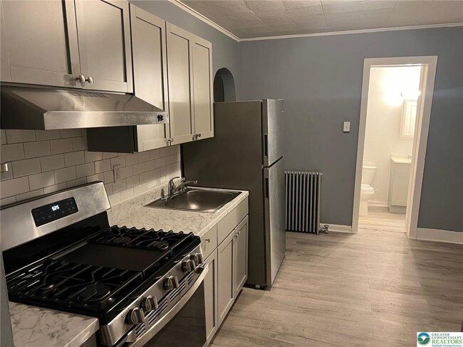 Building Photo - 23 E Garrison St