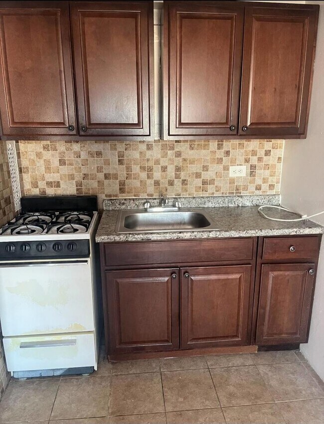 Foto del edificio - 2610 W Berwyn Ave