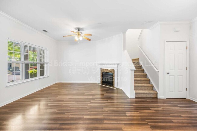 Building Photo - 3053 Summerfield Ridge Ln