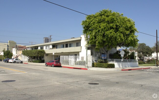 Foto del edificio - Colex Apartments