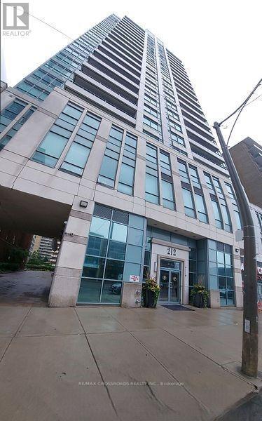Photo du bâtiment - 212 Eglinton Ave E