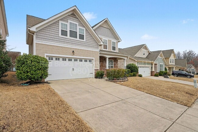 Building Photo - 1349 Middlecrest Dr NW