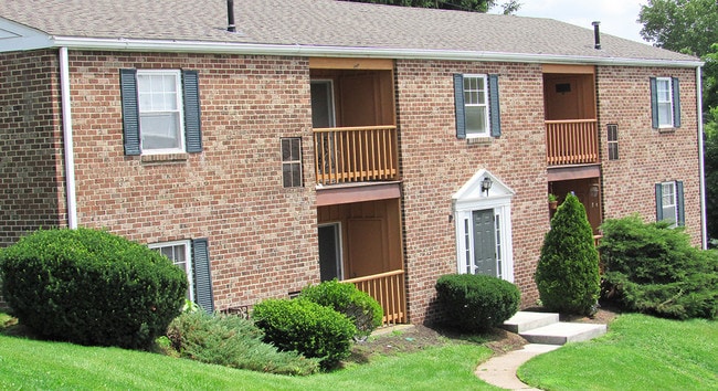 Building Photo - Spring Street Gardens