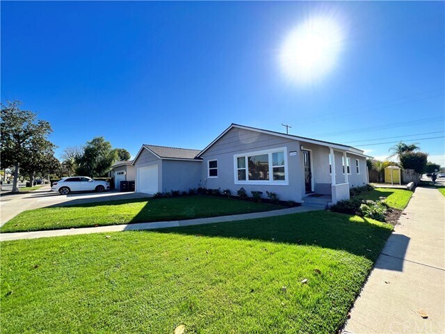 Primary Photo - 1104 E Oakmont Ave