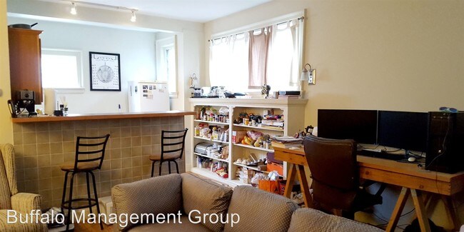 Foto del edificio - 217-219 Summer St