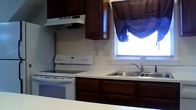 kitchen - 23341 Maddox Rd