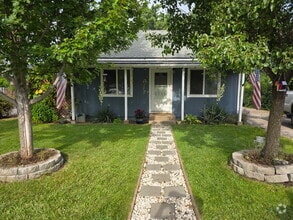 Building Photo - 1305 Woodland Ave