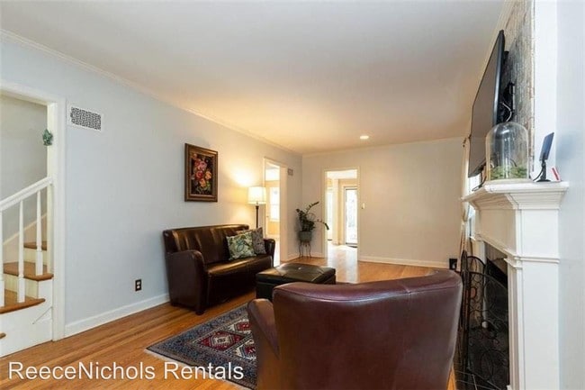 Building Photo - 3 br, 2.5 bath House - 5449 Norwood Rd