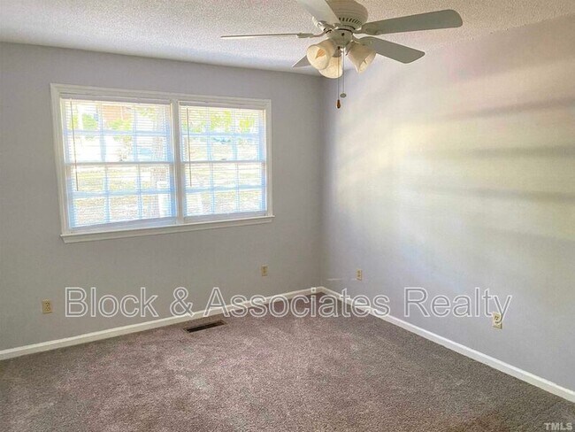 Building Photo - 3215 Cyanne Cir