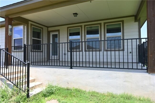 Building Photo - 124 Gray Wolf Dr