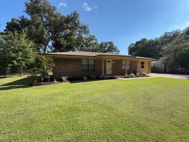 Foto del edificio - 6119 Shawn Ln