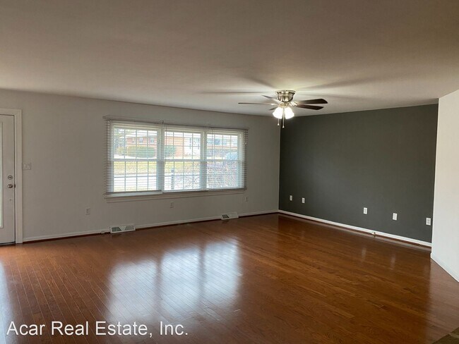 Building Photo - 3 br, 2 bath House - 3 McFarland Drive