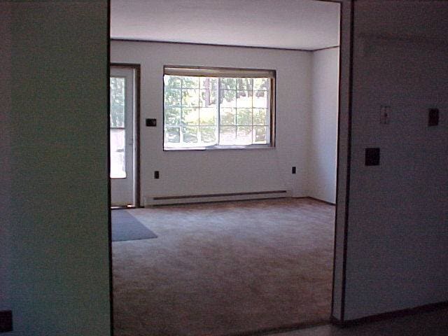 Primary Photo - 110 Oakview Dr