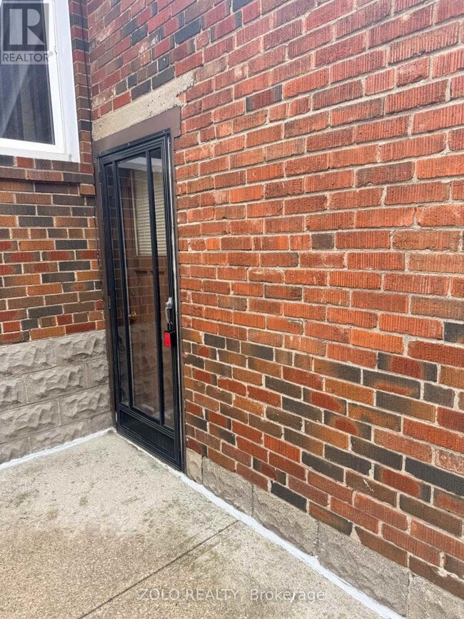 Building Photo - 469 Evans Ave.
