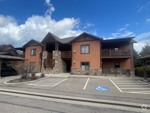 Building Photo - 6227 Shiloh Avenue Unit C