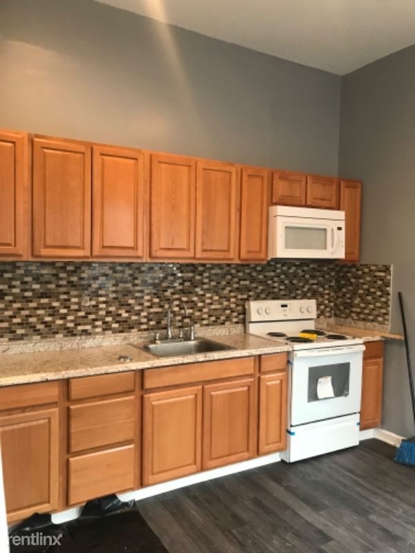 Primary Photo - 3 br, 1.5 bath Townhome - 5001 Reno St