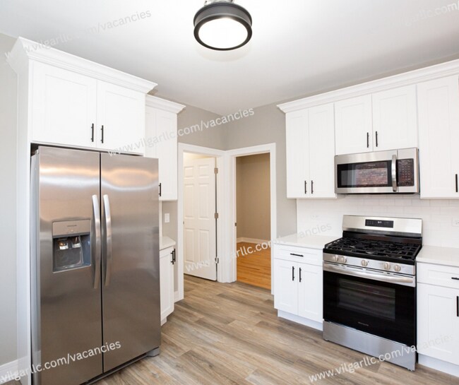 Foto del edificio - SPECIAL OPPORTUNITY – LARGE 6 BEDROOM RELATED-LIVING HOME