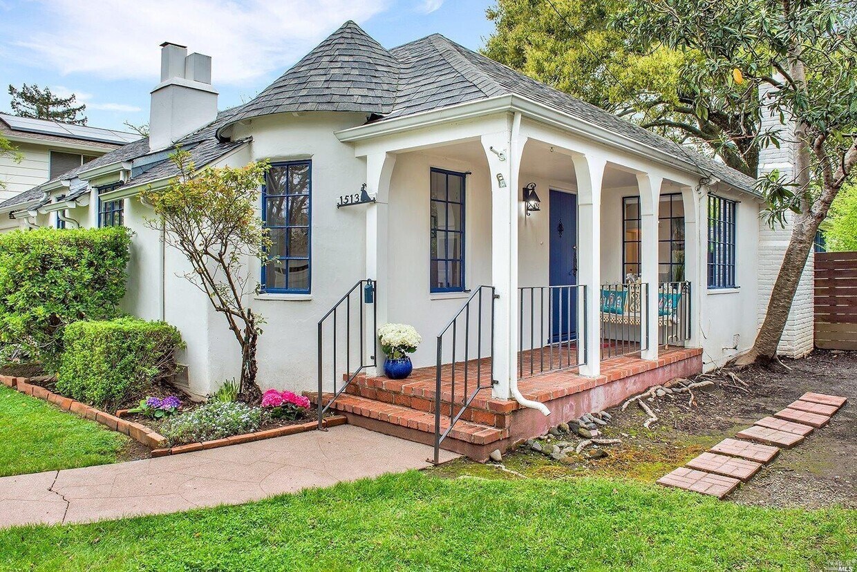 Primary Photo - 1513 Spencer Ave