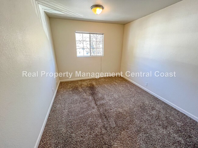 Foto del edificio - AVAILABLE APRIL - Upstairs San Luis Obispo...