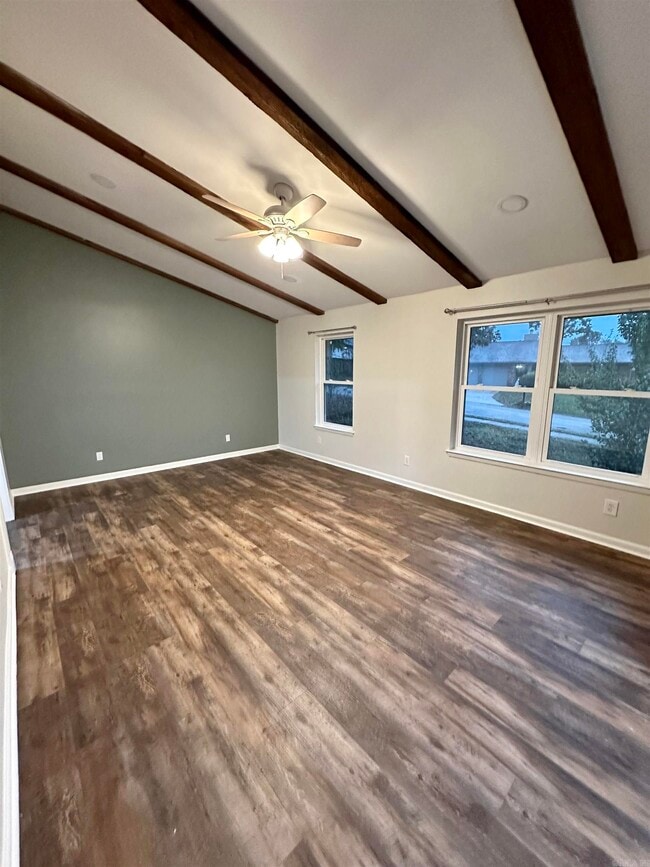 Foto del edificio - 7501 Oak Ridge Rd