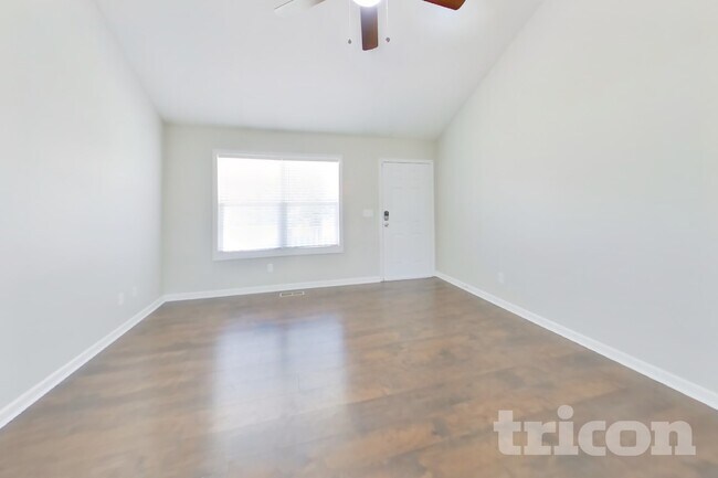 Building Photo - 1218 Bolton Dr