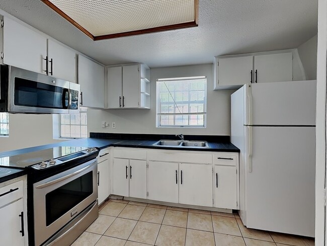 Photo - 9213 N 13th St Apartment