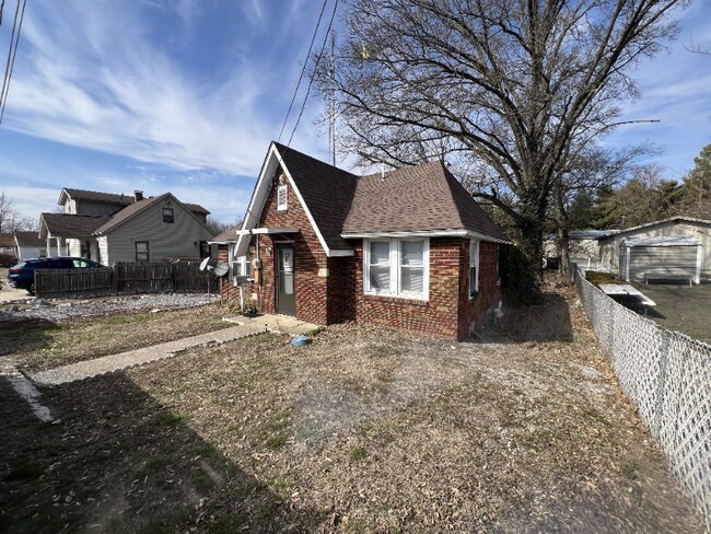 Foto del edificio - 30 Wilson Ave