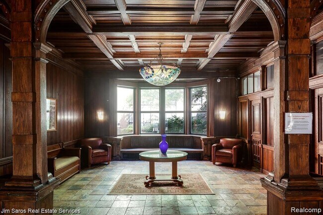 Foto del edificio - 6533 E Jefferson Ave