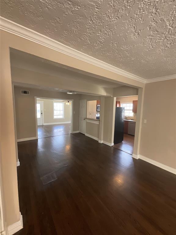 Foto del edificio - 838 E 29th St