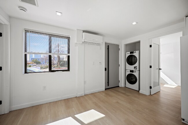 Foto del edificio - 1139 Bellevue Ave