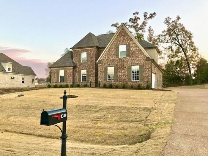 Primary Photo - 4349 Davall Cir