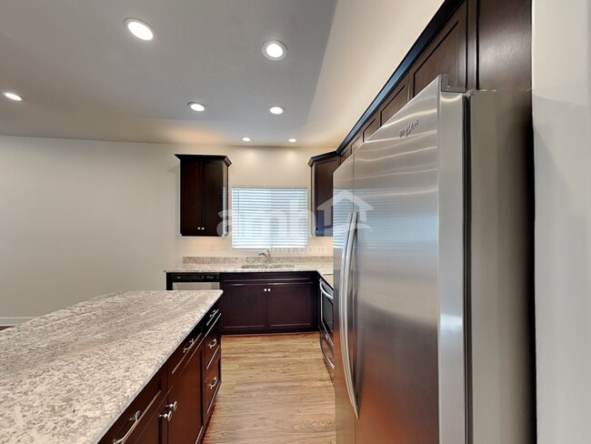 Building Photo - 602 Koins Way