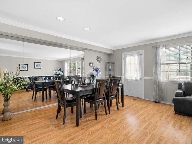 Building Photo - 11 Harmony Mill Ct