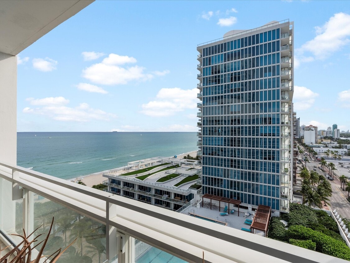 6801 Collins Ave, Miami Beach, FL 33141 Condo for Rent in Miami Beach