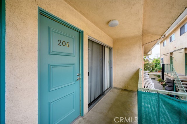 Building Photo - 121 Sinclair Ave